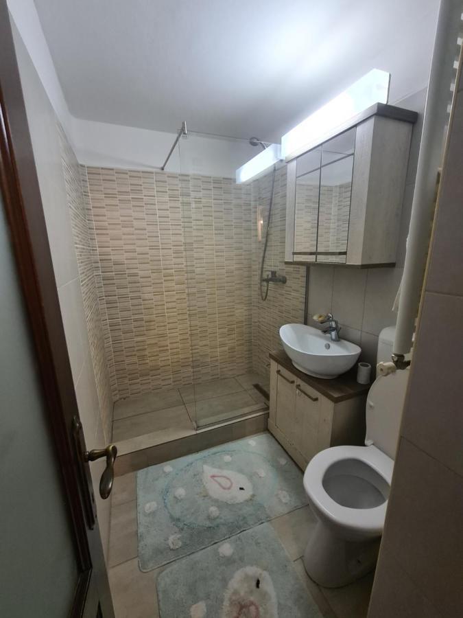 Clasic Apartment Nufarul Орадеа Екстериор снимка