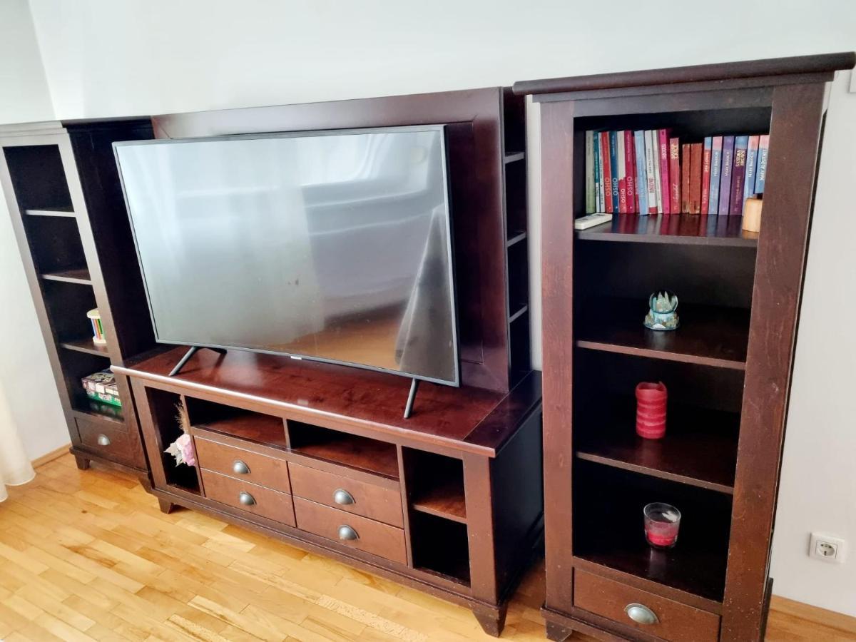 Clasic Apartment Nufarul Орадеа Екстериор снимка