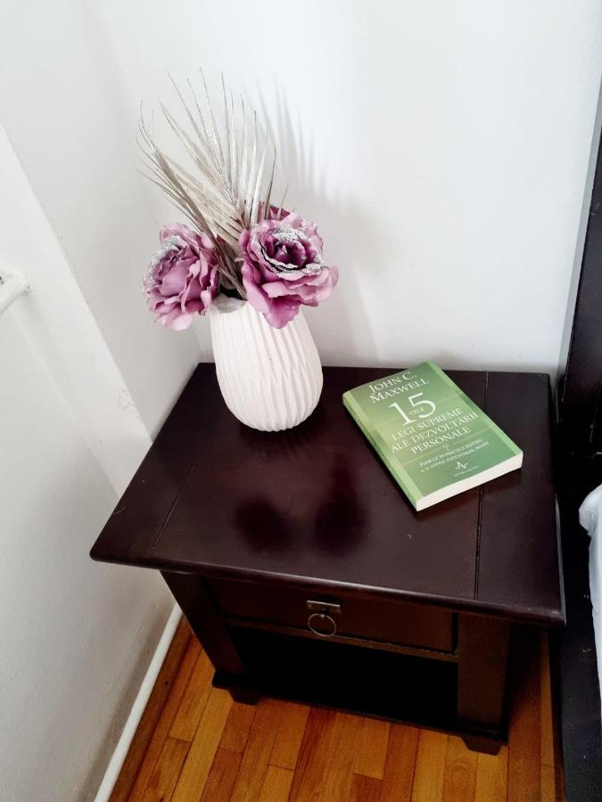 Clasic Apartment Nufarul Орадеа Екстериор снимка