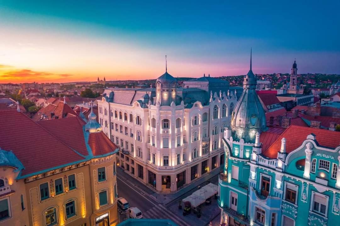 Clasic Apartment Nufarul Орадеа Екстериор снимка